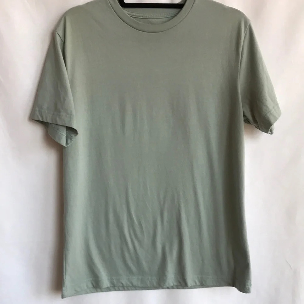 George light green crew neck T-shirt, M